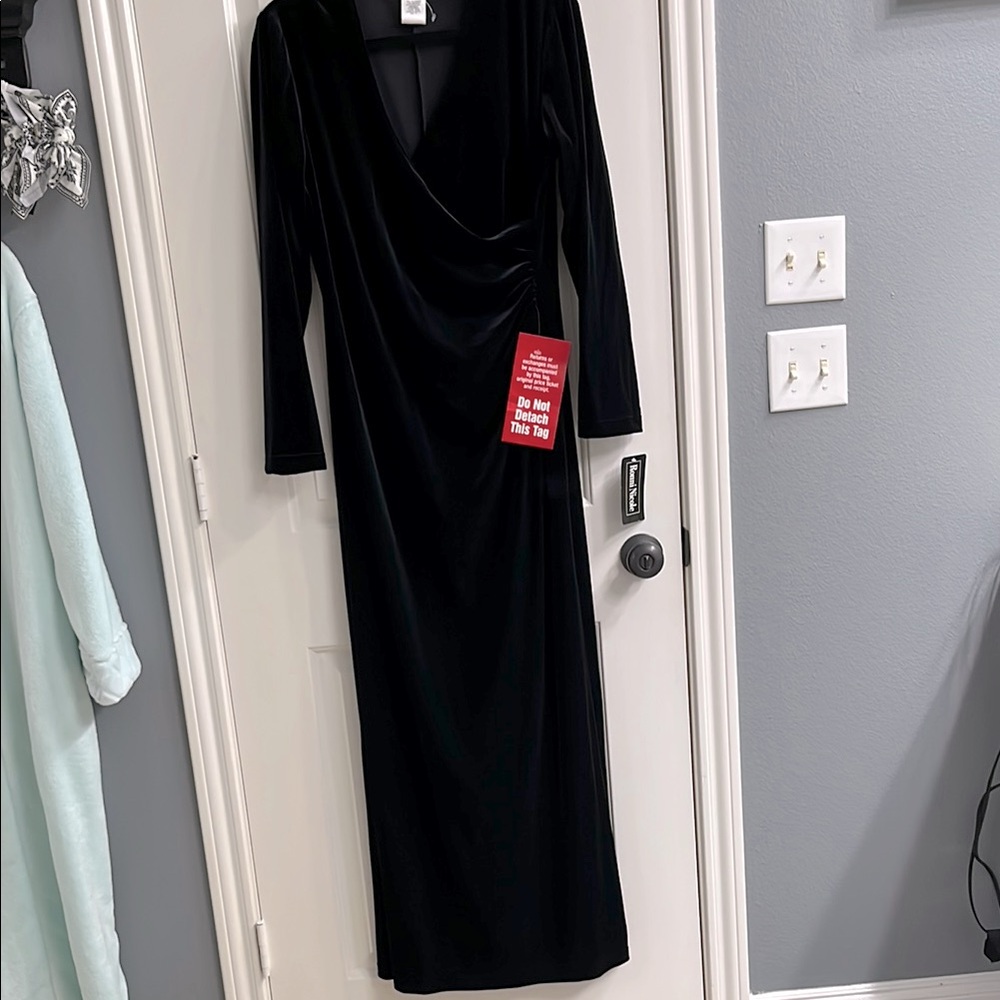 Elegant Black Velvet Dress